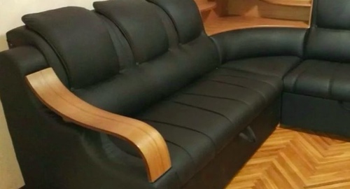 Перетяжка кожаного дивана. Петрозаводск